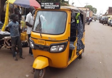 Conakry: Le ministère des transports interdit les passagers à la devanture des tricycles...