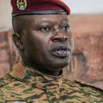 Burkina Faso : Paul-Henri Sandaogo Damiba contraint de rentrer au Burkina Faso après plus de trois ans au Togo.