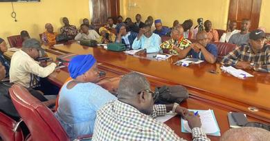 Guinée : les travailleurs de la santé brandissent la menace d’une grève illimitée