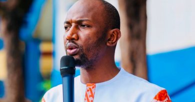Guinée : Bella Bah interpellé à son école, sa famille dans l’attente d’explications