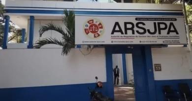 Élection présidentielle du 28 décembre en Guinée : l’ARSJPA ordonne l’arrêt temporaire des jeux physiques.