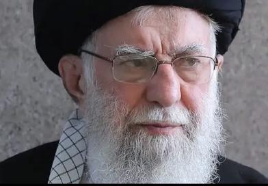 Frappes en Iran : Donald Trump annonce la mort d’Ali Khamenei...