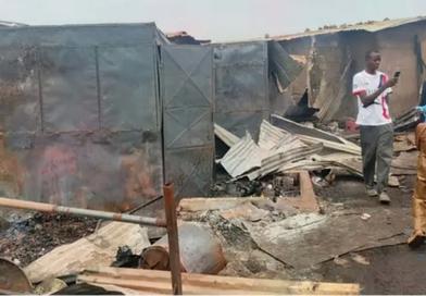 Dabola : un incendie dévaste plusieurs habitations à Foundeng, des familles sinistrées...