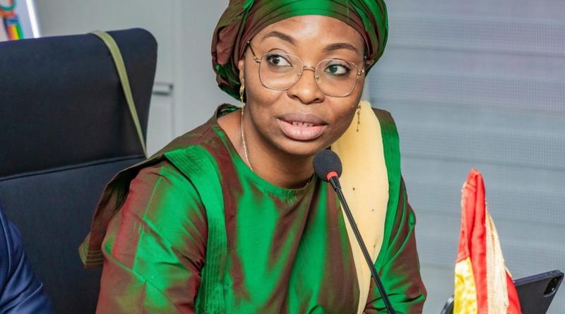 Coût de l’Internet en Guinée : Rose Pola Pricemou tente de calmer la polémique.