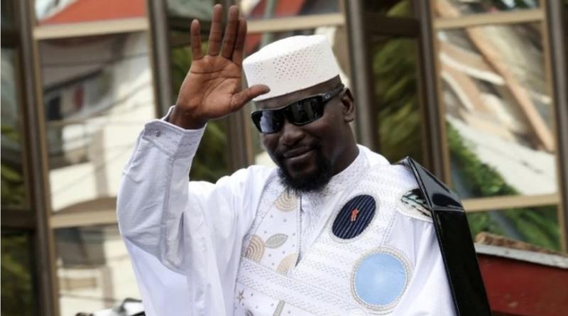 Guinée : Mamadi Doumbouya honore trois diplomates au grade d’Officier de l’Ordre national du Colatier