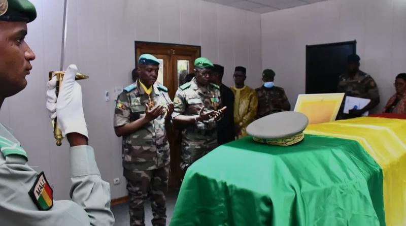 Mali : Bamako rend un dernier hommage solennel au général Sadio Camara