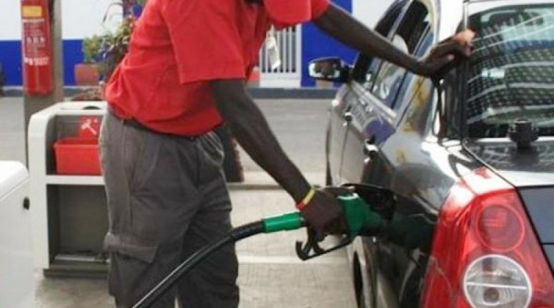 Prix du carburant : la Guinée maintient le litre à 12 000 GNF malgré les pressions du marché international