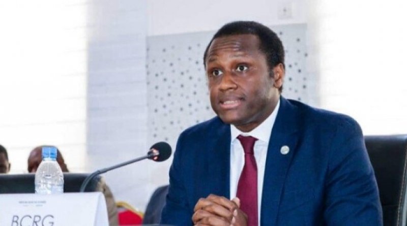 Économie : Karamo Kaba explique le choix de la Guinée de conserver le franc guinéen Économie : Karamo Kaba explique le choix de la Guinée de conserver le franc guinéen