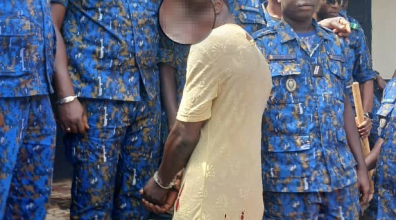 Labé : le suspect du meurtre d’un boulanger présenté à la presse Labé : le suspect du meurtre d’un boulanger présenté à la presse