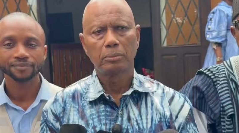 Médias en Guinée : la HAC passe à l’offensive contre les médias non autorisés Médias en Guinée : la HAC passe à l’offensive contre les médias non autorisés