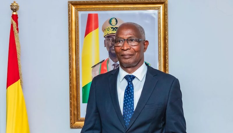 Bah Oury , premier ministre