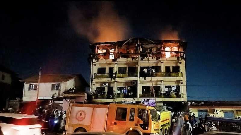 Yattaya-Fossidet : un violent incendie ravage cinq appartements